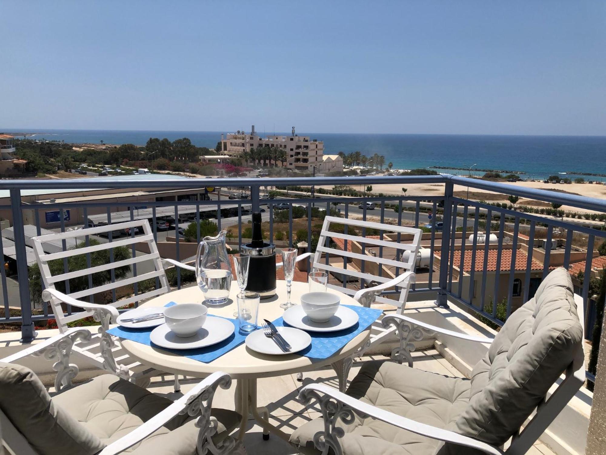 Kings Palace - Modern Penthouse With Incredible Sea Views Paphos Extérieur photo