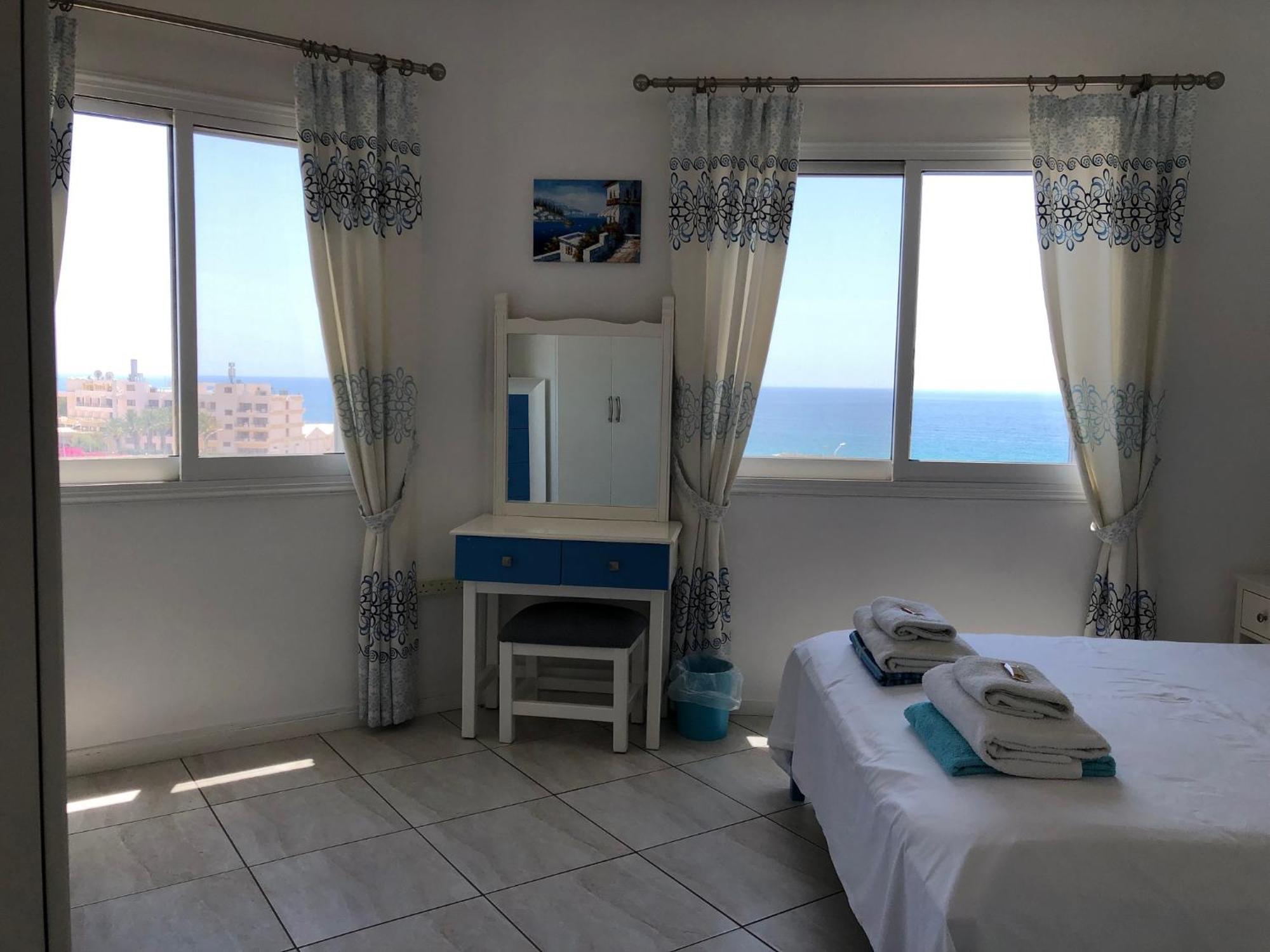 Kings Palace - Modern Penthouse With Incredible Sea Views Paphos Extérieur photo