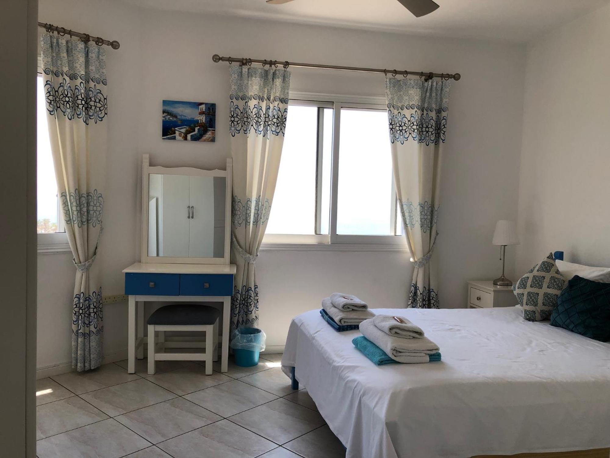 Kings Palace - Modern Penthouse With Incredible Sea Views Paphos Extérieur photo