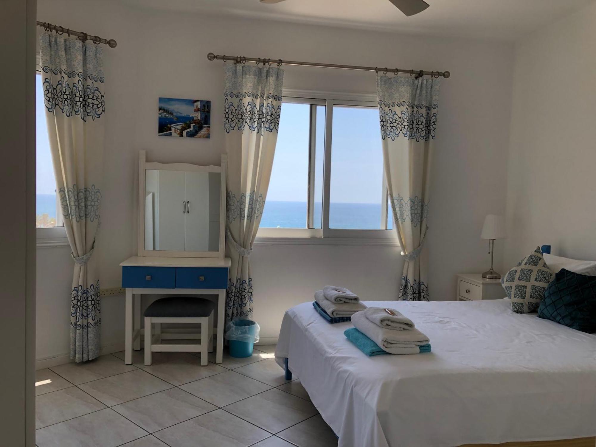Kings Palace - Modern Penthouse With Incredible Sea Views Paphos Extérieur photo